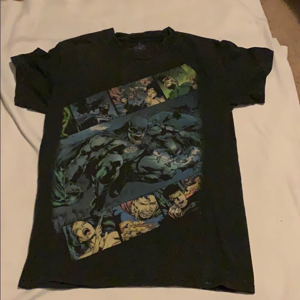 DC T-shirt